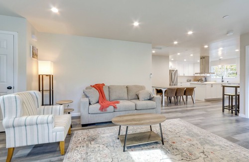 Monte Rio House | Steps to Town & River: Modern Monte Rio Retreat