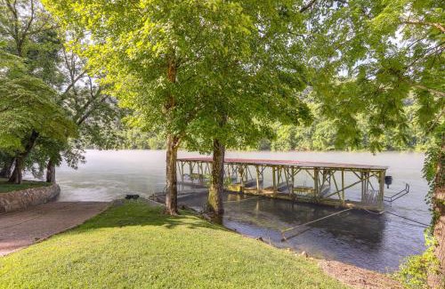 Lakeview House | Steps to White River Cabin Retreat with Dock Access