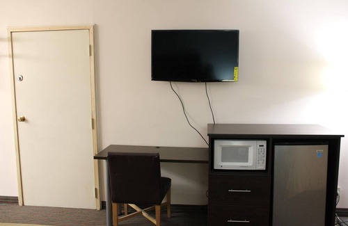 Niagara Falls Hotel | Sterling Inn Niagara Falls near IAG Airport
