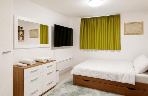 Zuglo Apartment | Steve's Little Flat