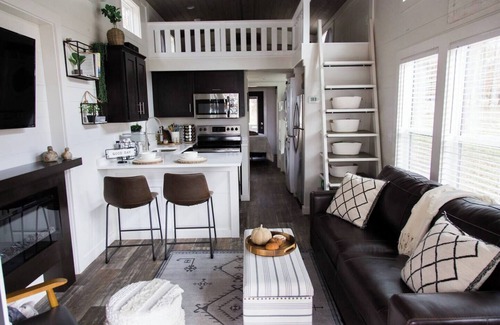 Tracy City House | Still Waters Tiny Home: Waterfront/Kayaks/HotTub