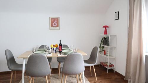 Villingen-Schwenningen Apartment | Stillvolles Apartment VS