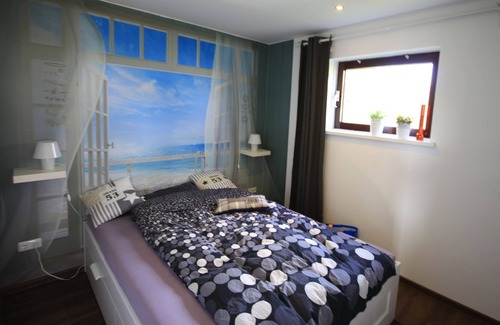 Grossenbrode House | Stilt bungalow with lake view, holiday home by the sea, beach house