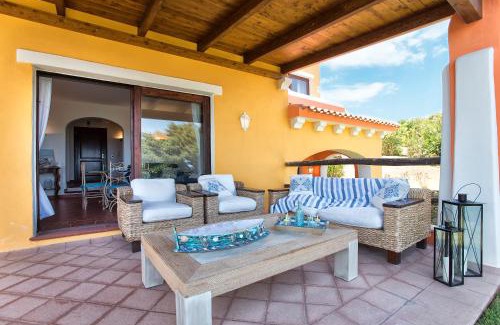 Punta De Su Turrione Villa | Stintino Villa Solara per 8 persone vista mare con piscina
