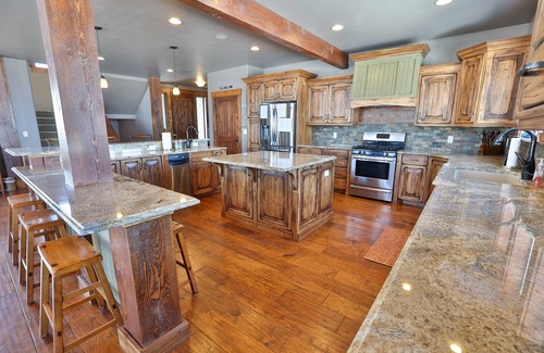 Fish Haven House | Stokes Casa - Perfect for large groups, with pool, hot tub & beach access!