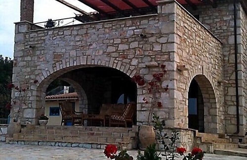 Skinaria House | Stone built villa with private pool and spectacular views