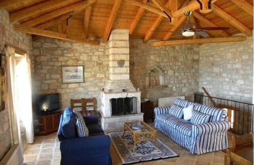 Skinaria House | Stone built villa with private pool and spectacular views