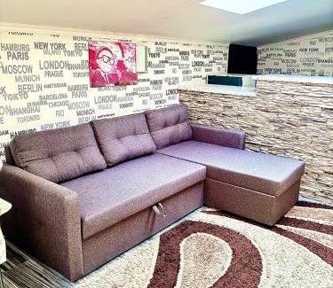 Kamenets-Podol'skiy Apartment | Stone City Apartment in Park Zone