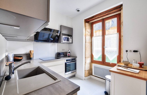 Montignac Ski Chalet | Stone house with swimming pool and terrace for 6