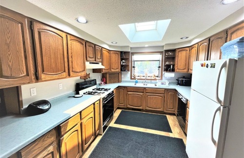 Butternut House | Stone Mason`s Camp on the River | 3 Bed, 2 Bath