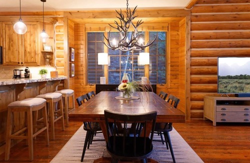 Victor Cabin | Stonefly Cabin includes Bronze Buffalo Ranch at Teton Springs amenity acces
