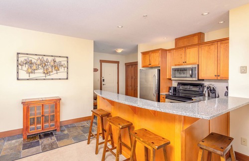 Big White Ski Resort Condo | Stonegate Resort by Okanagan Premier