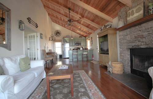 Valley Head Cottage | Stoneridge Cottage II - Quality Amenities with a Million Dollar Mountain View