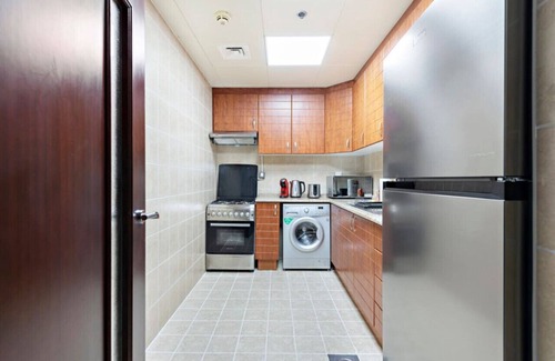 Jumeirah Lake Towers Apartment | StoneTree - V3 Tower 1BR - Peaceful Community