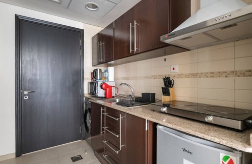 Jumeirah Lake Towers Apartment | StoneTree - GoldCrest Views 2 Studio - Family-friendly Community