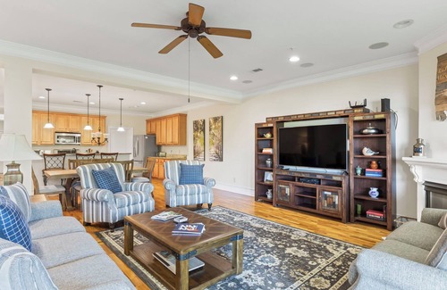 Dadeville Apartment | Stoneview Waterfront Wishes- 3Br/3Ba Condo Rental