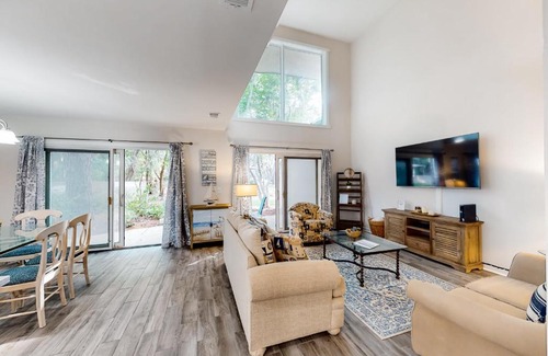 Sea Pines Apartment | Stoney Creek Villa 299