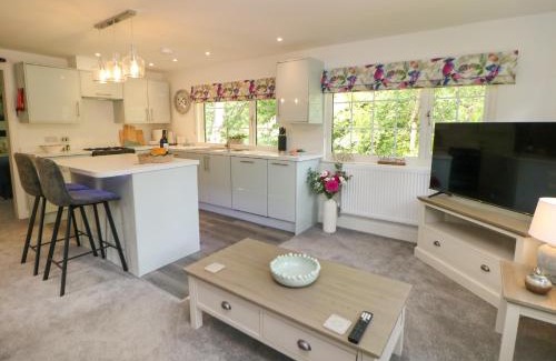 Cauldon Low House | Stoney Rock Lodge