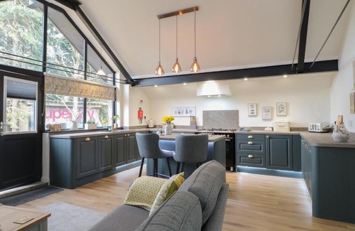 Cauldon Low House | Stoney Rock Studio