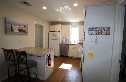 Point Pleasant Beach House | STONEY9 | Beachside w/onsite parking! New updates, 4 badges to beach! by Shore Points Vacations