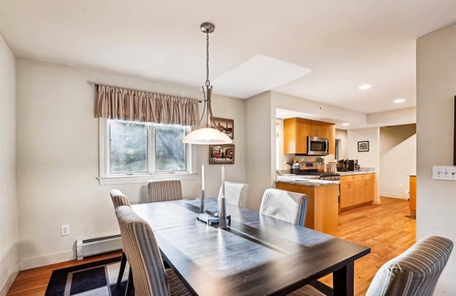 Stowe Area Condo | Stonybrook Retreat: 3 br, wood fireplace, game room, a/c, summer pool & community amenities!