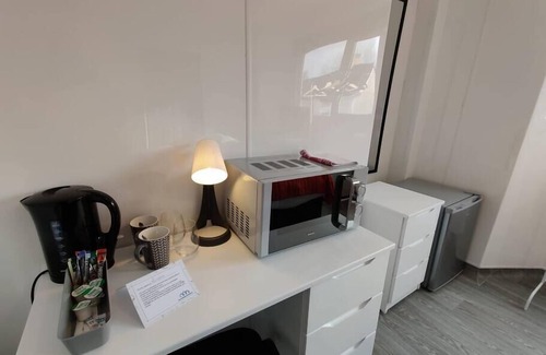 St. Thomas Apartment | Stop at the Osterley - Room 5