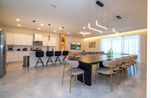 Four Corners House | STOP! Magical 10BR Themed Home – 16295