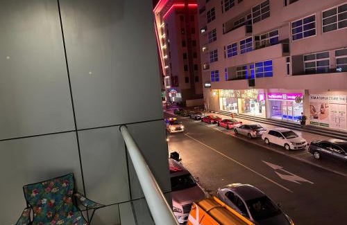Al Barsha 1 House | Stop Over Partition Room in Al Barsha 1 Near Mashreq Metro
