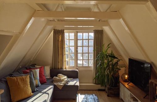 Burgwallen Nieuwe Zijde Bed & Breakfast | StoreStay DamSquare