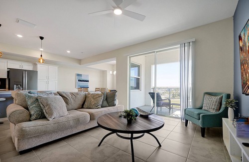 Kissimmee Condo | Storey Lake Escape | Lazy River & near Disney!
