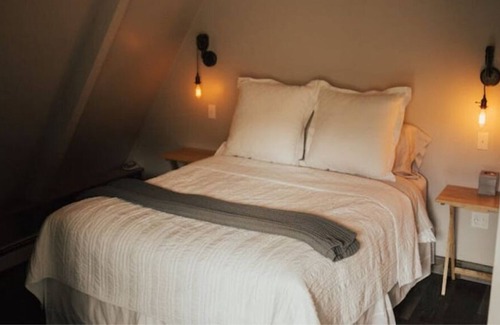 Bozeman Ski Chalet | Story Mill Hillside Retreat with Loft Bedroom & nearby park