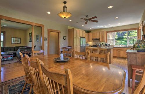 Hood River House | StoryBook Glade Historical Homestead with Views!
