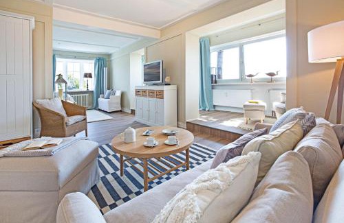 List Apartment | Strandauster