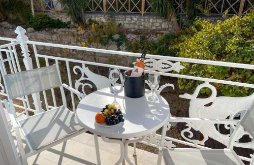 Pythagorion Hotel | Stratos Hotel