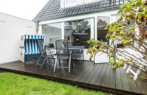 Westerland Apartment | Strauch - Hütte - Strauch-Hütte EG/1.OG/DG