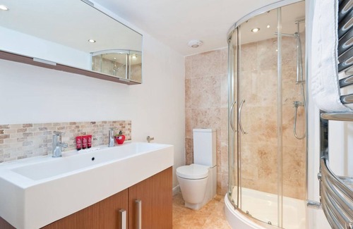 Kemptown House | Strawberry Fields