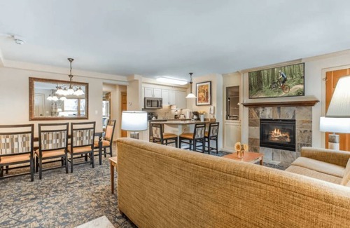 Vail Apartment | Streamside at Vail Tranquil 1BR Condo with Jacuzzi and Views