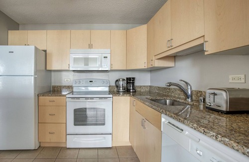South Loop Apartment | Striking South Loop 1BR w/Rooftop, walk to Grant Park, by Blueground