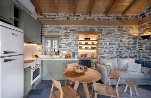 Agios Vlassios House | Strofilos Villas