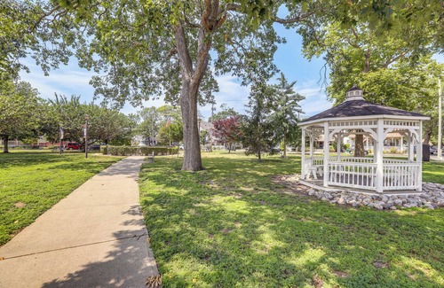 Ocean Grove Apartment | Stroll to Ocean Grove Boardwalk & Beach: Sleek Apt