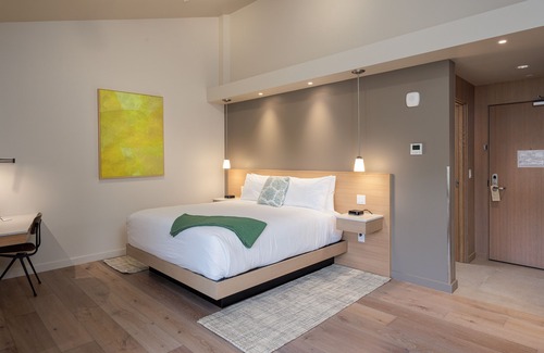 Eastsound Hotel | Stuart - Passionately Designed