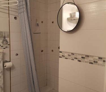 16th Arrondissement Apartment | Studette meublée, Ranelagh Paris 16e