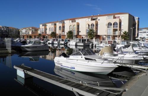Sete Apartment | Studio à 50m de la plage avec parking privé, pour 4 personnes - FR-1-338-324