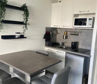 La Grande-Motte Apartment | Studio à la grande motte