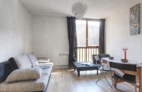 Saint-Chaffrey Apartment | Studio à Serre-Chevalier avec Parking, Wifi et Local à Ski - FR-1-330E-65