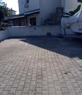 Koropi House | studio στην θαλασσα