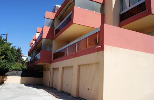 Six-Fours-les-Plages Apartment | studio 150 m de la mer