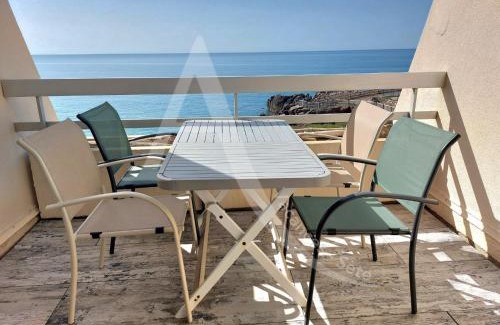 Sete Apartment | STUDIO 1ERE LIGNE MER AVEC PKG QUARTIER CORNICHE