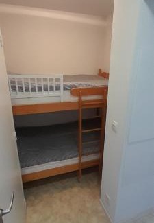 Besse-et-Saint-Anastaise Apartment | Studio 23m² Les Hermines n°41