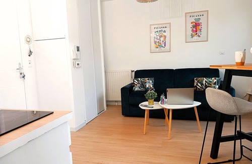 Cergy Apartment | STUDIO 20m2 5MIN DE LA GARE RER